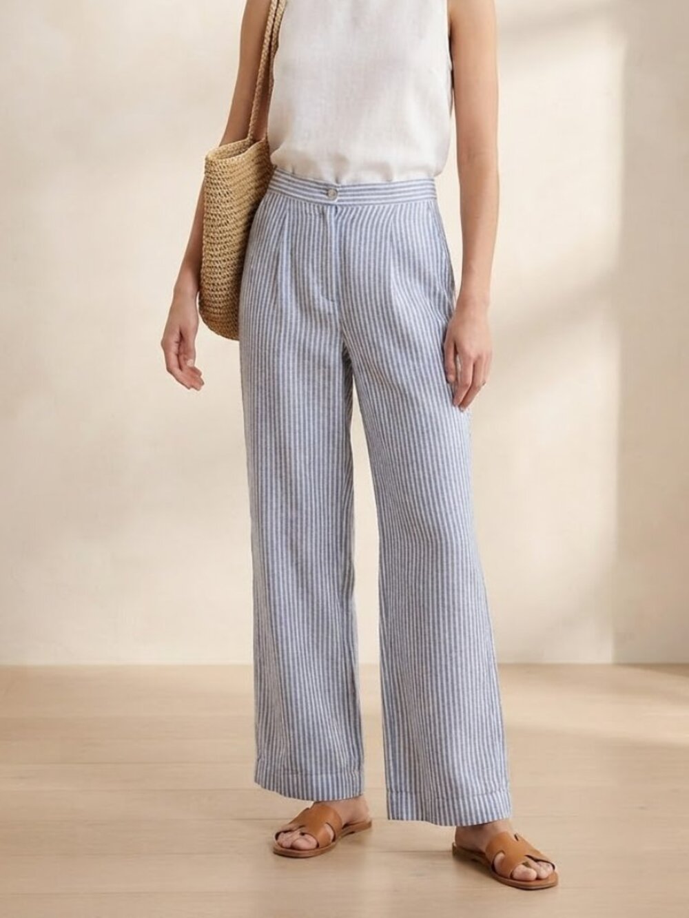 Tahari 100% Linen White Blue Striped Wide Leg Pants Sz 10 Pockets Preppy Luxury
